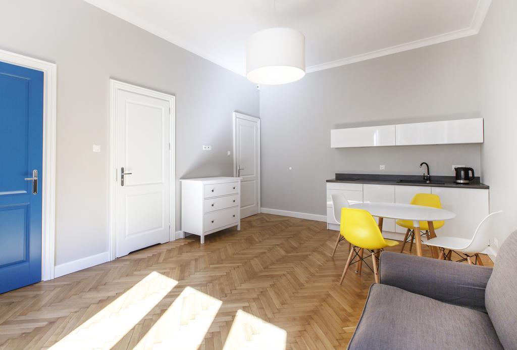 Central Place Warszawska Apartment